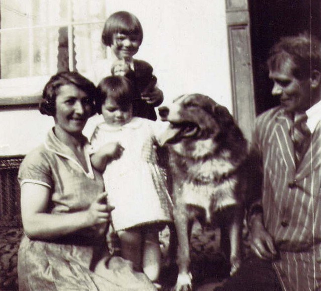 fred and mary pickett with children